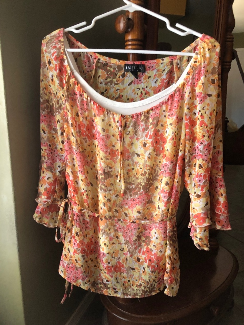 Pretty Floral Blouse Petite Medium